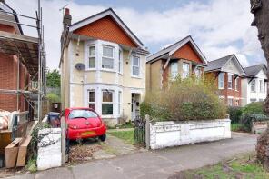 Flat 1, 90, Castlemain Avenue, Bournemouth BH6 5EW