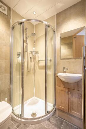 Ensuite A.jpg