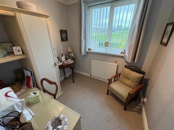 3 bed Semi-Detached for sale Image 11