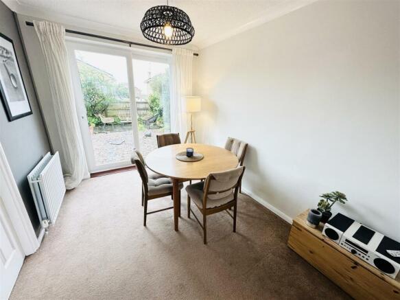 Lounge / Dining Room