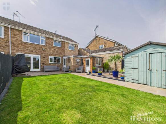 CAM03852G0-PR0379-STILL016