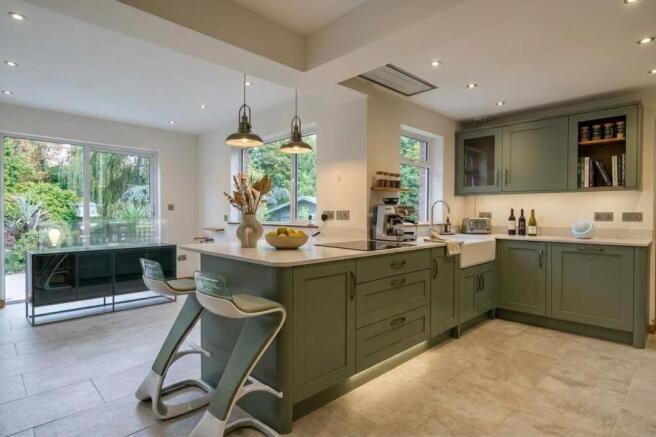 Kitchen 1.jpeg
