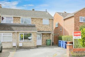 77, Barry Avenue, Bicester OX26 2EA