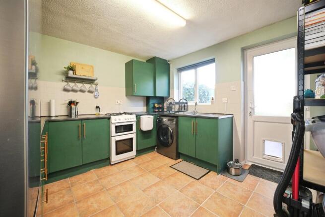 Maple Avenue, Bulwark, Chepstow photo 4