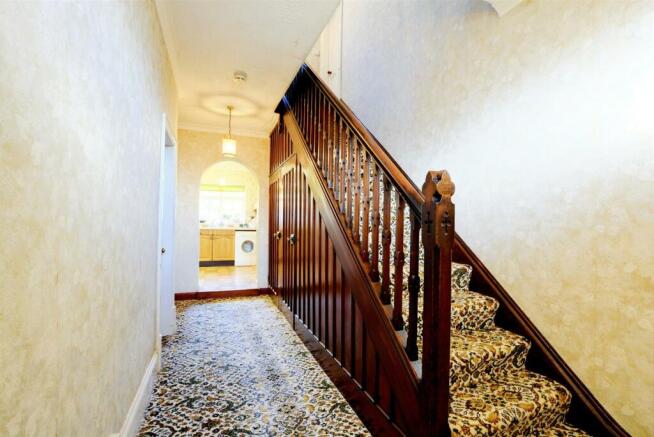 Hallway_2.jpeg