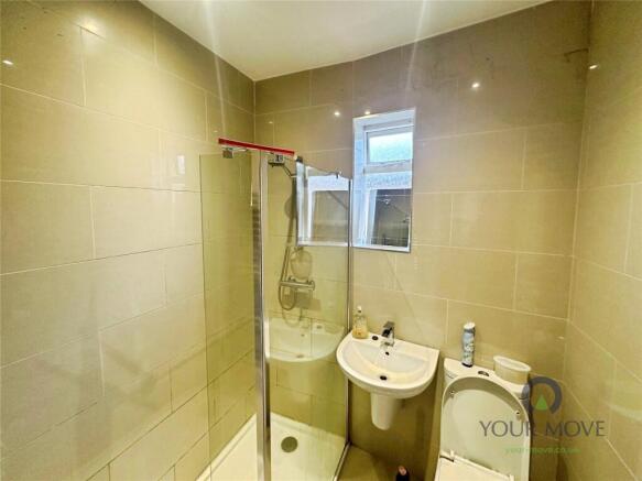 Separate Shower Room
