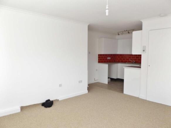 Lounge/Kitchen