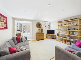 2, Ellison Close, Windsor SL4 4BZ