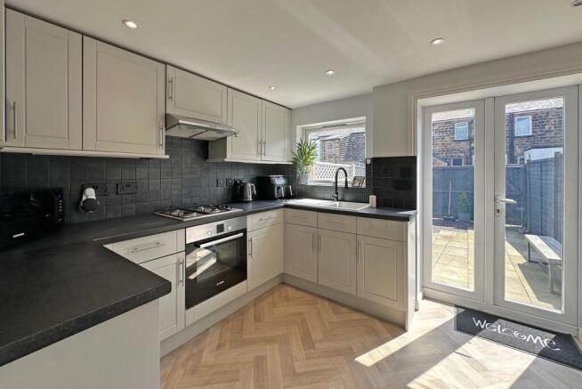 2 bed Terraced for sale Image 4