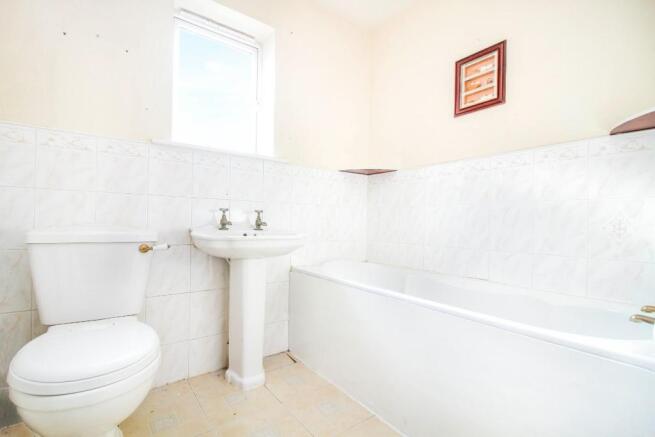 ,bathroom.jpg