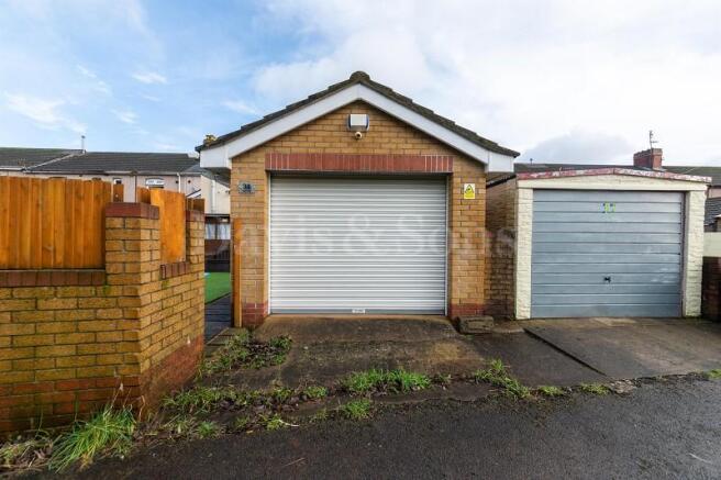 Detached Garage