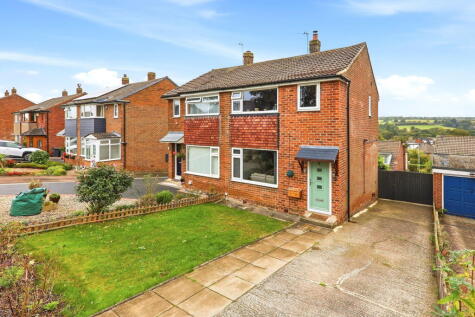 Moseley Wood Walk, Cookridge, Leeds, LS16 7HG