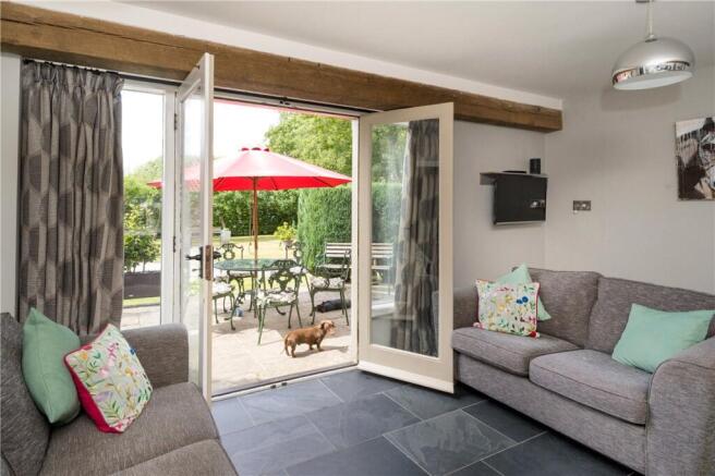 5 bed House for sale Image 6