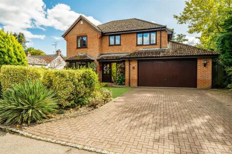Longmoor Close, Finchampstead, Berkshire, RG40 4DZ