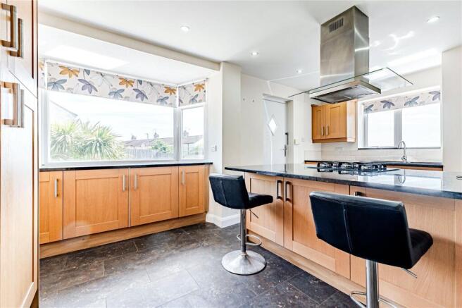 3 bed Semi-Detached for sale Image 10