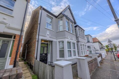 Leighton Avenue, Leigh-On-Sea