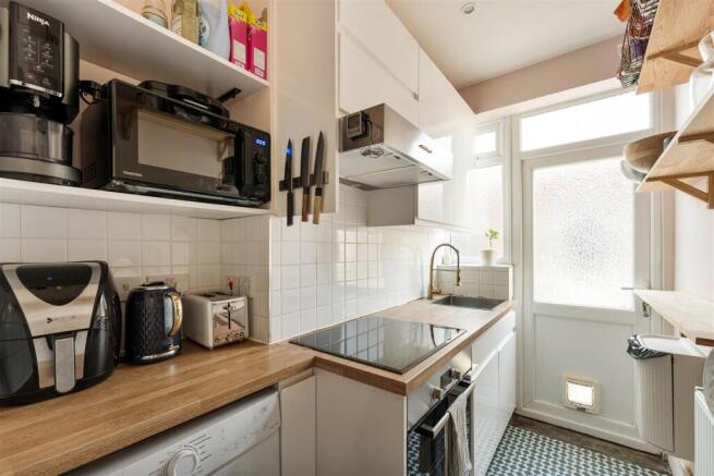Hawarden Road, E17