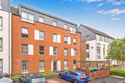 3/1 Ferry Gait Crescent, Edinburgh, EH4 4GS