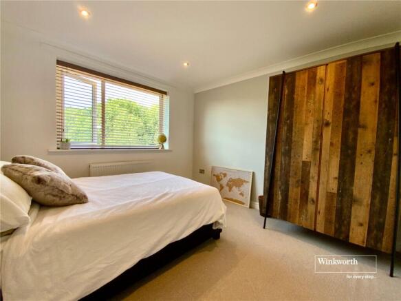 Curlew Road, Mudeford, Christchurch, Dorset, BH23 photo 4