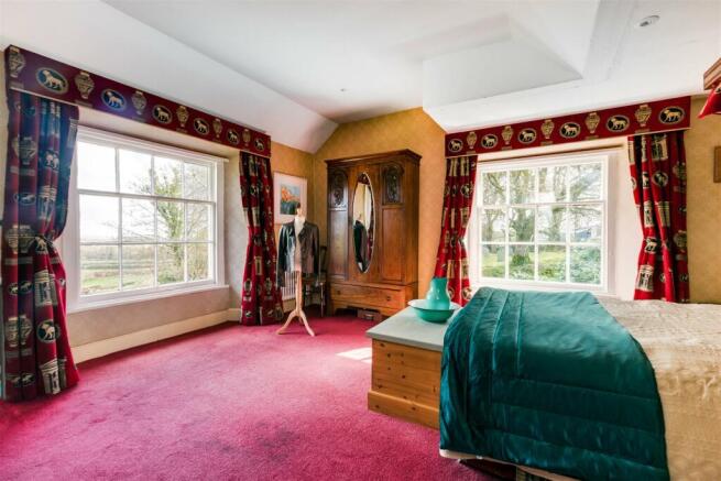 bed 2.jpg