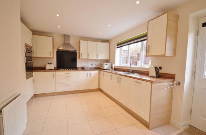 Kitchen/Breakf...