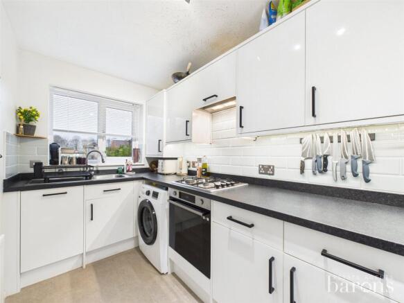 Arlott Drive, Basingstoke, Hampshire, RG21 photo 5