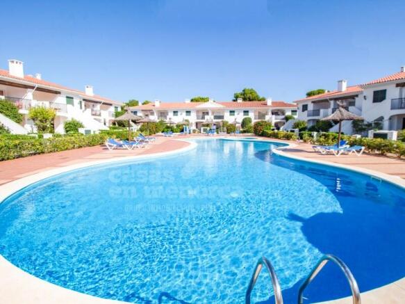Apartment with terrace and swimming pools in Addaia