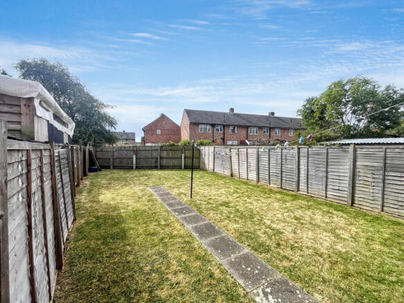 3 bed Terraced for sale Image 10