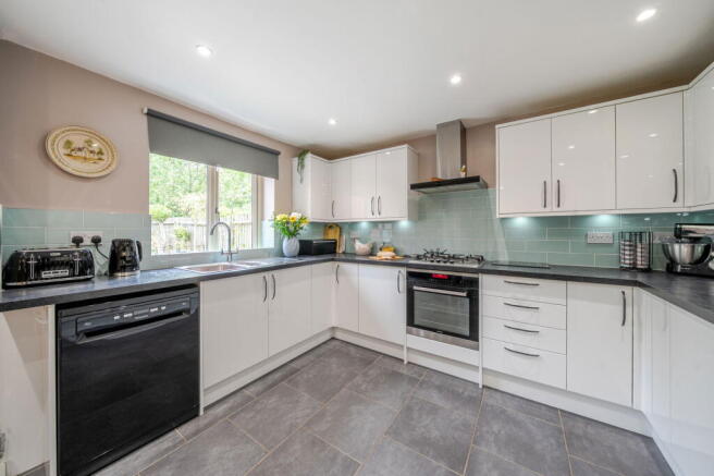 Brunel Avenue, Colsterworth, Grantham photo 4