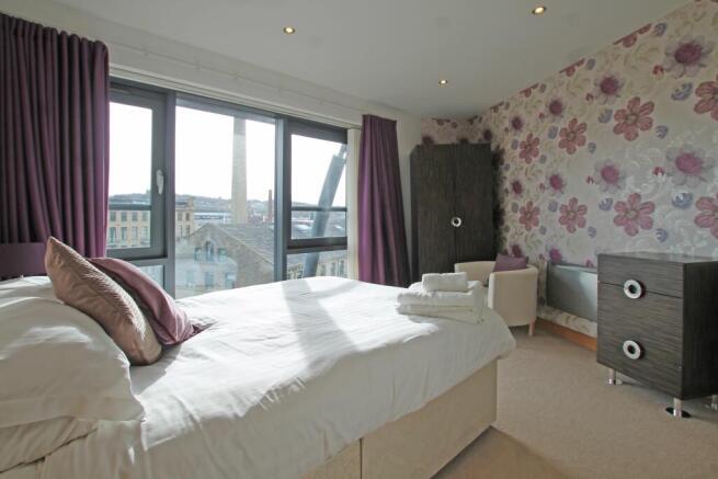2 bed Duplex to rent Image 8