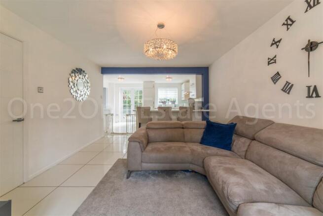 112 heather Court-13.jpg
