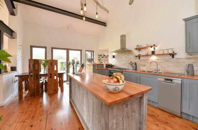 Kitchen-Dining Area