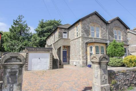**Hill Road**Beautifully Presented**Two Bedrooms**Close to Town**Garage Parking**