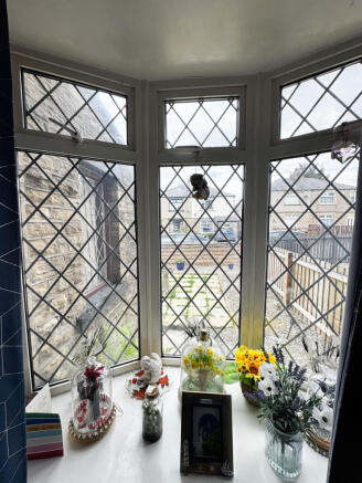 3 bed Semi-Detached for sale Image 4