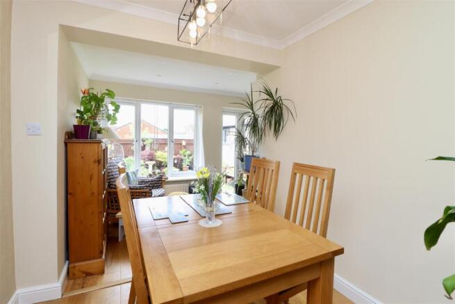 3 bed House for sale Image 7