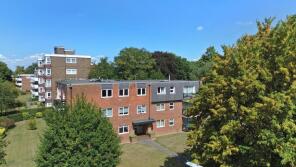 8, Parkmore Close, Woodford Green IG8 0SJ