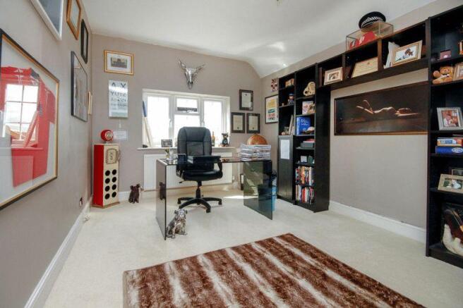Photo 12