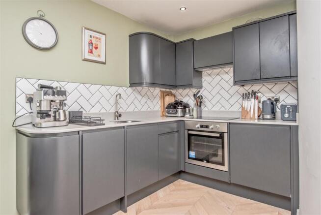 Fitted Kitchen: