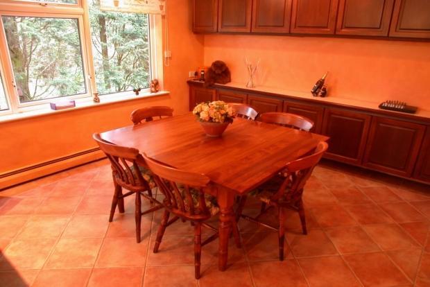 Breakfast Kitchen Image 2