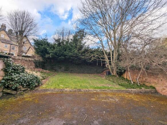 2 bed Apartment to rent Image 6