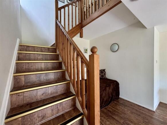 4 bed Detached for sale Image 7