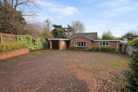 Cedar Close, Stratford-upon-Avon