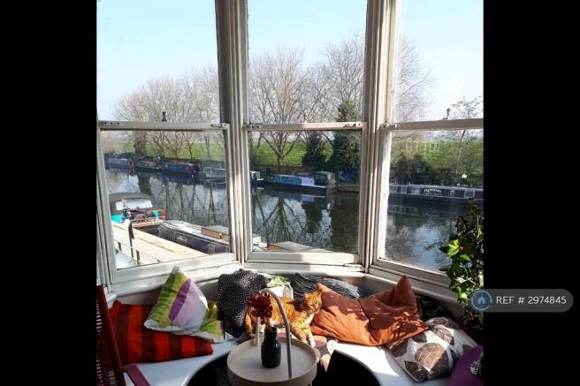 Lounge Bay Window Seat