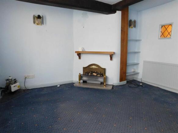 SITTING ROOM
