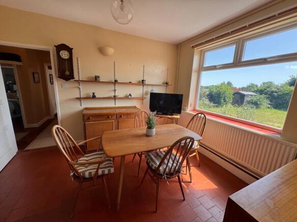 3 bed Bungalow for sale Image 9