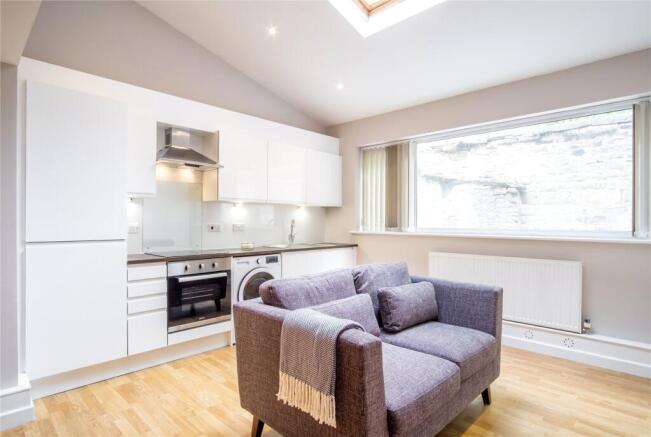 1 bed Apartment to rent Image 12