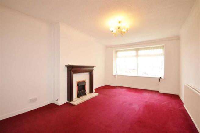 LOUNGE: