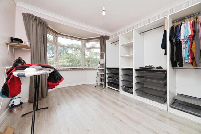 3 bed Terraced for sale Image 11