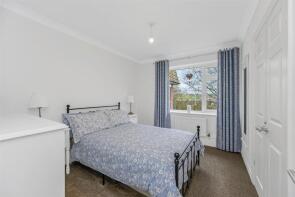 23, Lambs Close, Cuffley, Potters Bar EN6 4HB