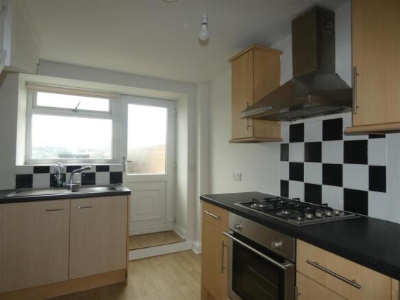 1 bed Terraced to rent Image 6